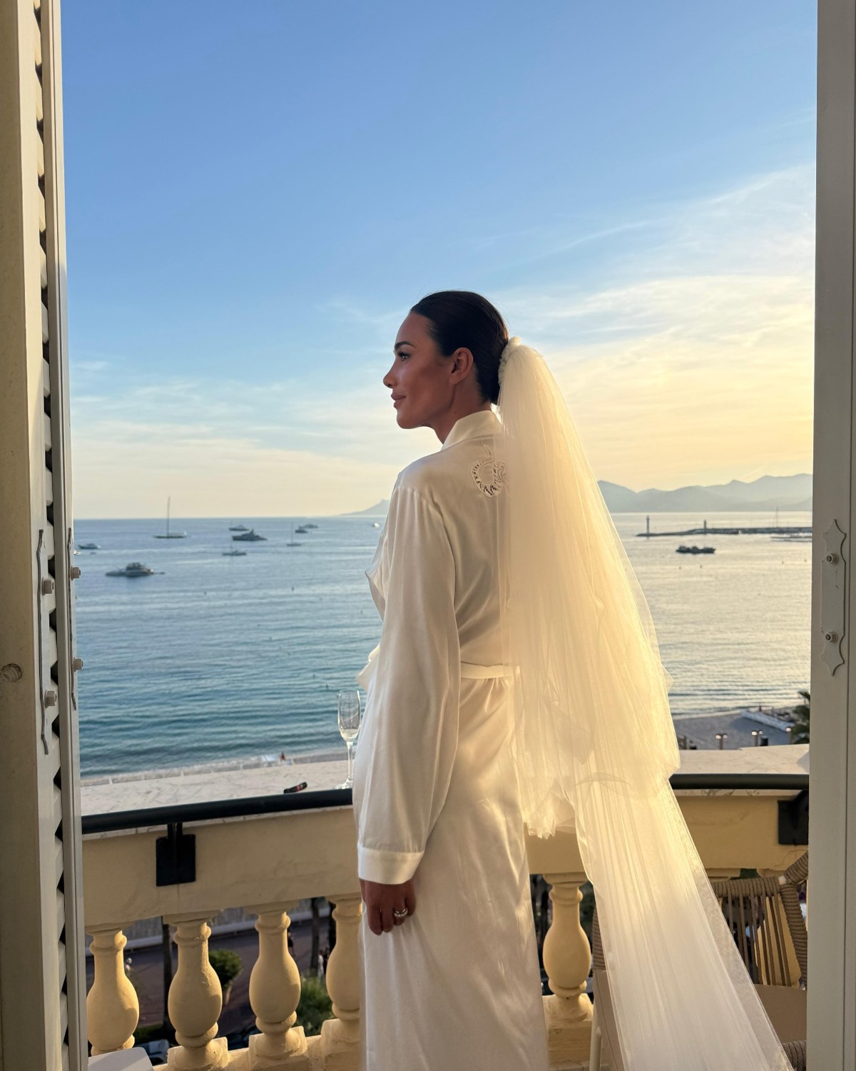 Préparation mariée vue mer Cannes